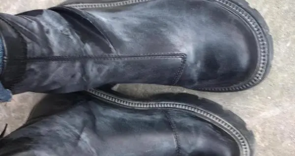 这6种东西千万别用酒精擦，一擦就“废”，很难修复！