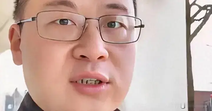 阿光放下旧事之后，两个孩子的感情以及新的感情成了关注的话题