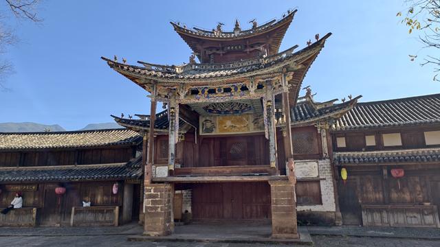 云南兴教寺—国内仅存阿吒力佛教寺院，还有女性形象释迦牟尼壁画