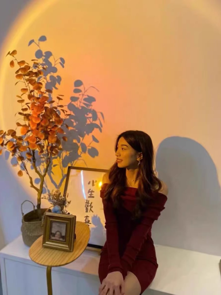 秋冬氛围感满满的一字肩连衣裙过年战袍