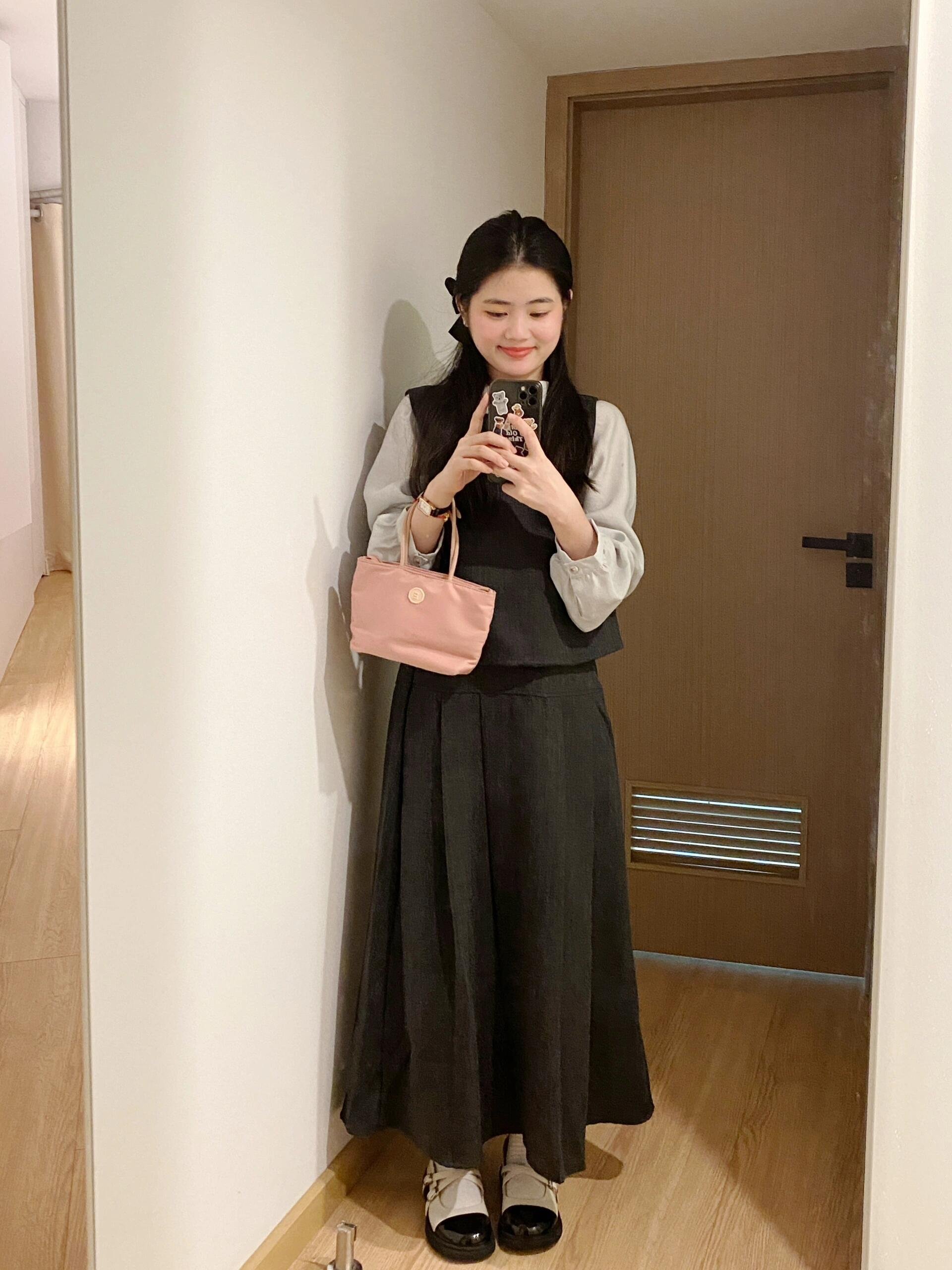 春季高级感马甲长裙穿搭一整套装秋冬过新年