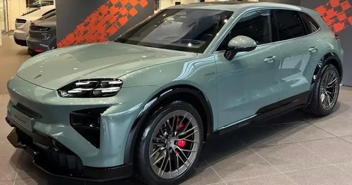 2.5秒破百+400kW超充 保时捷Cayenne EV北京车展首剑指...