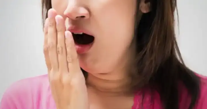 胃部有癌，嘴巴先知？嘴巴一旦出现4种异样，胃癌或已悄然临近