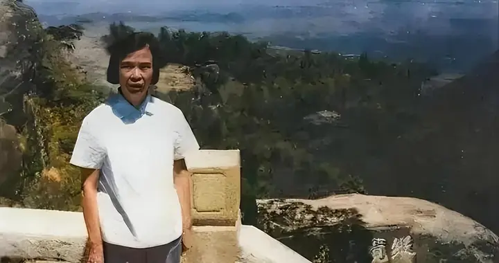 1959年，贺子珍在庐山的留影，这也是她最后一次见到毛主席