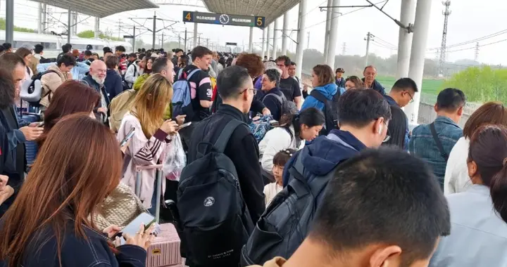 高铁再现动车组机破，这次主角是CR400BF-5035