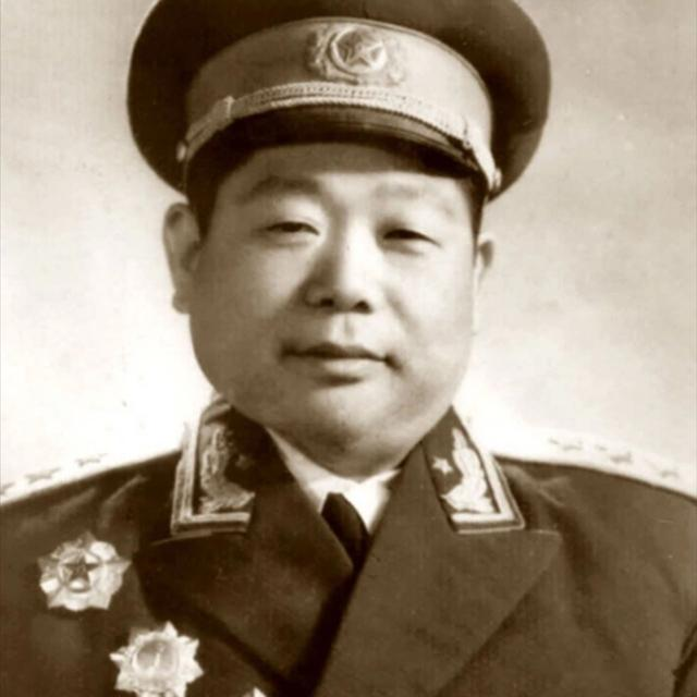 1980年，陈云提出要求陈锡联辞职，陈锡联坦言：要我脑袋都没问题