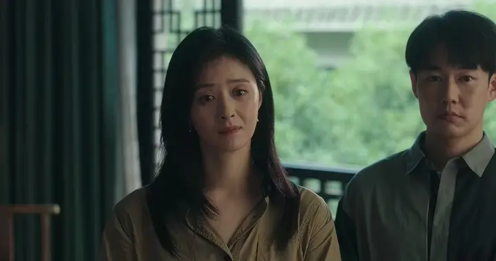 《四喜》何丽华送沈明珠价值10万玉镯，是许知夏挑中李景哲的关键