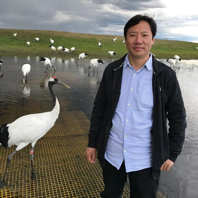 李亚：花草有精神 画里悟真意丨私享艺术