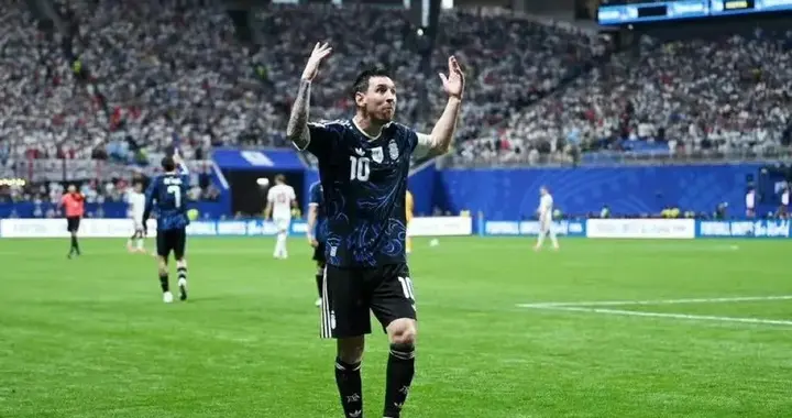 2-1绝杀！世界杯决赛对阵出炉：阿根廷有望打破魔咒，英格兰出局