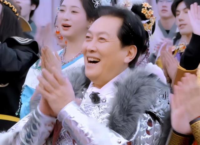 老年综艺的残酷真相：把尊严当笑料，拿衰老做买卖