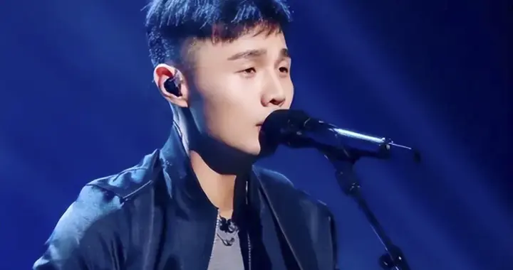 单依纯害了恩师，得罪的不只是李荣浩，连官媒都看不下去了