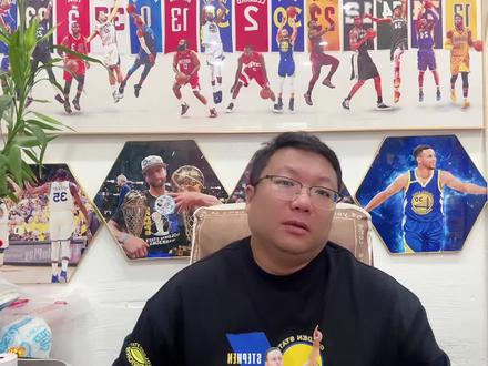 库里训练时扭伤，恐缺席揭幕战！伦德博格新人老像，开放日征服大通中心！