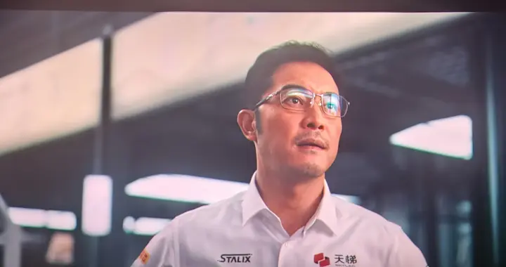 沙溢在这部剧里扮靓条顺的！更加坚定了我要减肥的决心！