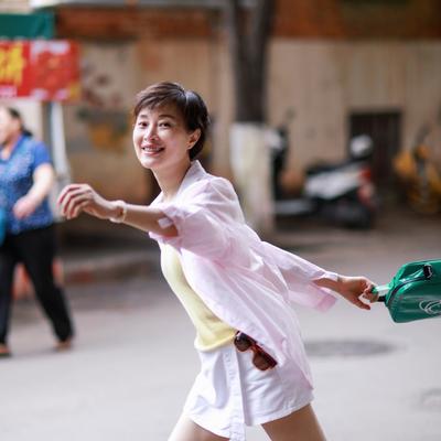 白兔娱乐小喇叭：53岁的吴越，依旧闪闪发