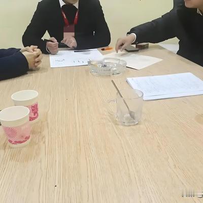 福康说法：“既要又要还要！”北京，女子被