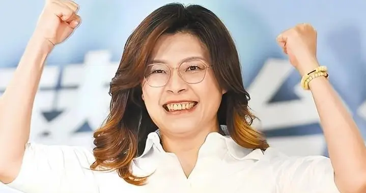 郑丽文率团来访