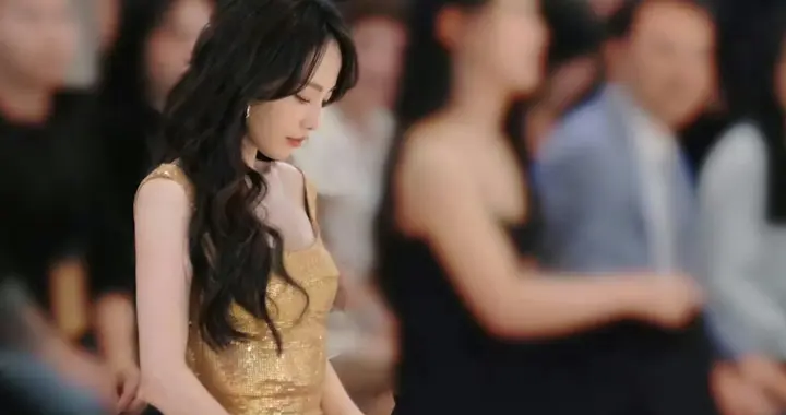 张嘉倪｜ 极致腰臀比