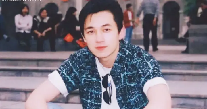 从"渣男"到实力派：潘粤明用作品说话，如今成董洁高攀不起的人