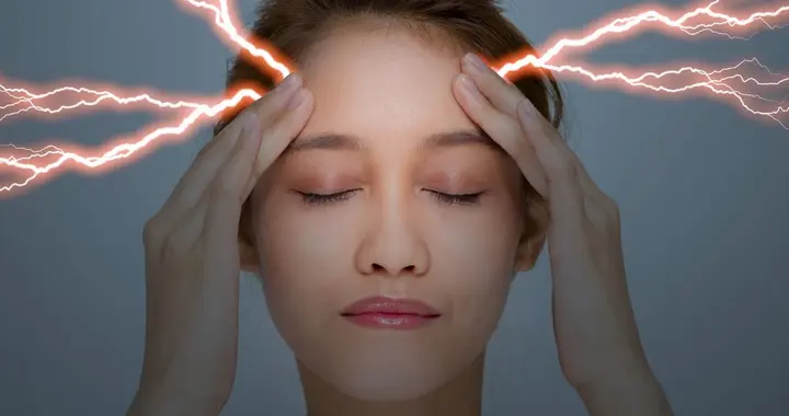 饭后就犯困是脑供血不足吗？这2个危险时段，脑血管最怕出事