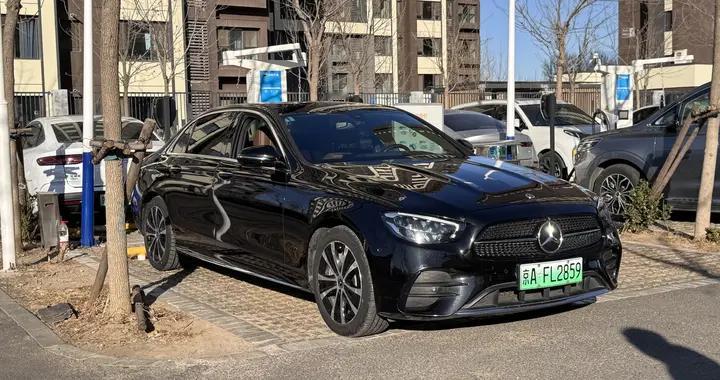 开了插混版奔驰E，我感觉车标的含金量绝不止10万元