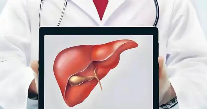 肝病最危险信号，不是疲劳！频繁出现5个症状，千万别硬扛。