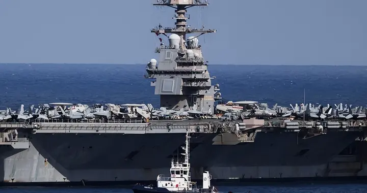 美国福特号航母前往希腊维修，由于火灾，水兵们睡在地板上