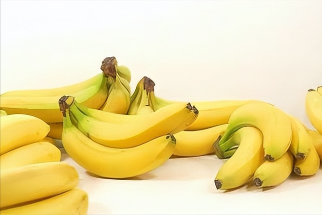 尿酸高一口香蕉不能吃？医生：不怕关节彻底失灵，这些水果尽管吃