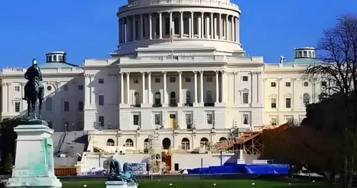 45年新低！美国经济的“救命药方”竟成病根，核心症结彻底暴露