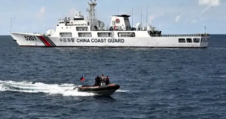伤员被送医后，菲对华开第二枪，黄岩岛爆发新冲突，中方喷射水炮