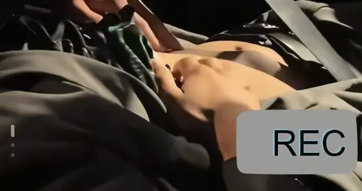 女子深夜打车遭司机骚扰后续！司机展示腹肌并邀请触摸，已被行拘