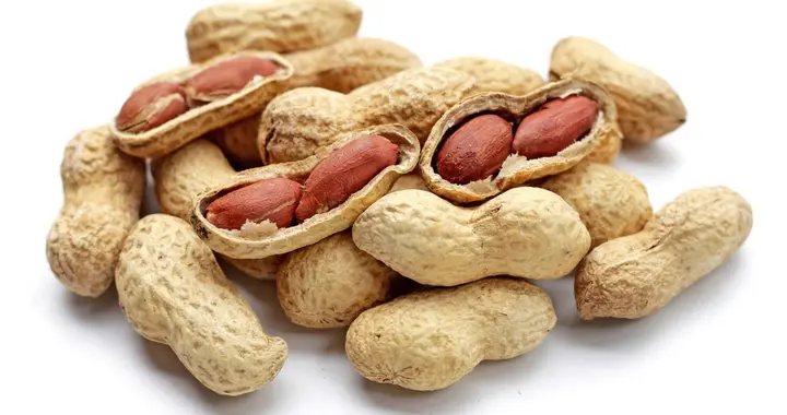 越吃花生血脂越高？医生：高血脂患者想血脂平稳，尽量多吃这5物