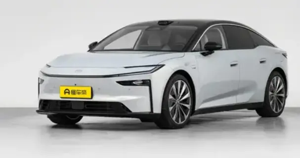 广汽丰田铂智7：15.68万起预售，鸿蒙座舱+空悬，家用纯电真省心