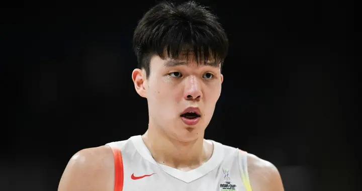 中国男篮89-87险胜黎巴嫩却有3大怪象，小杨2.2秒绝杀只是假象！