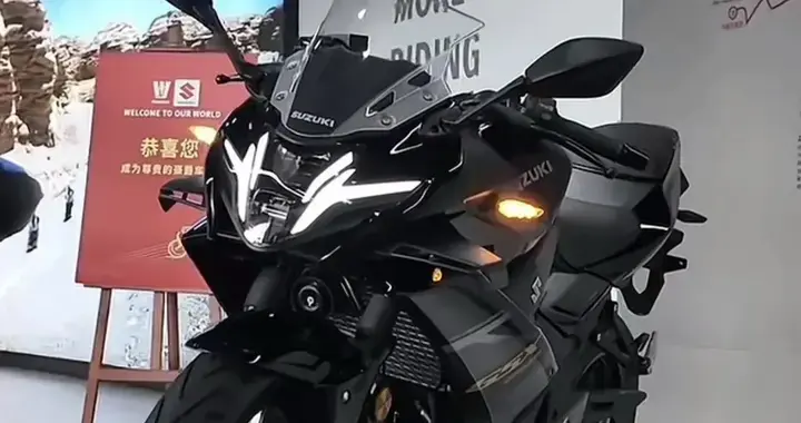 国产车玩烂了的配置，GSX 250才用上，新款帅的有点认不出