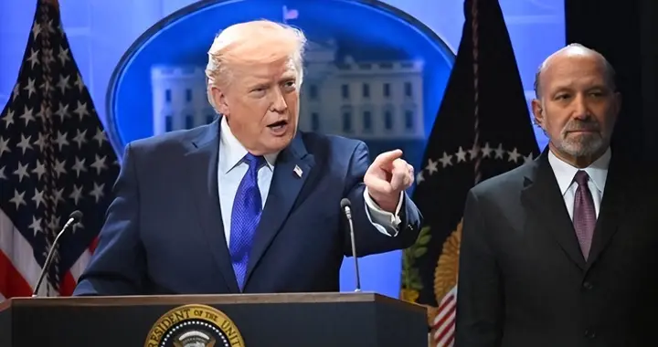 从中国开往伊朗的货船，遭美炮击扣押！不到24小时，中方下场表态