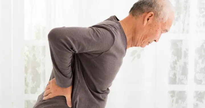 医生：肾脏最危险信号，不是腰酸，而是频繁出现3种异常