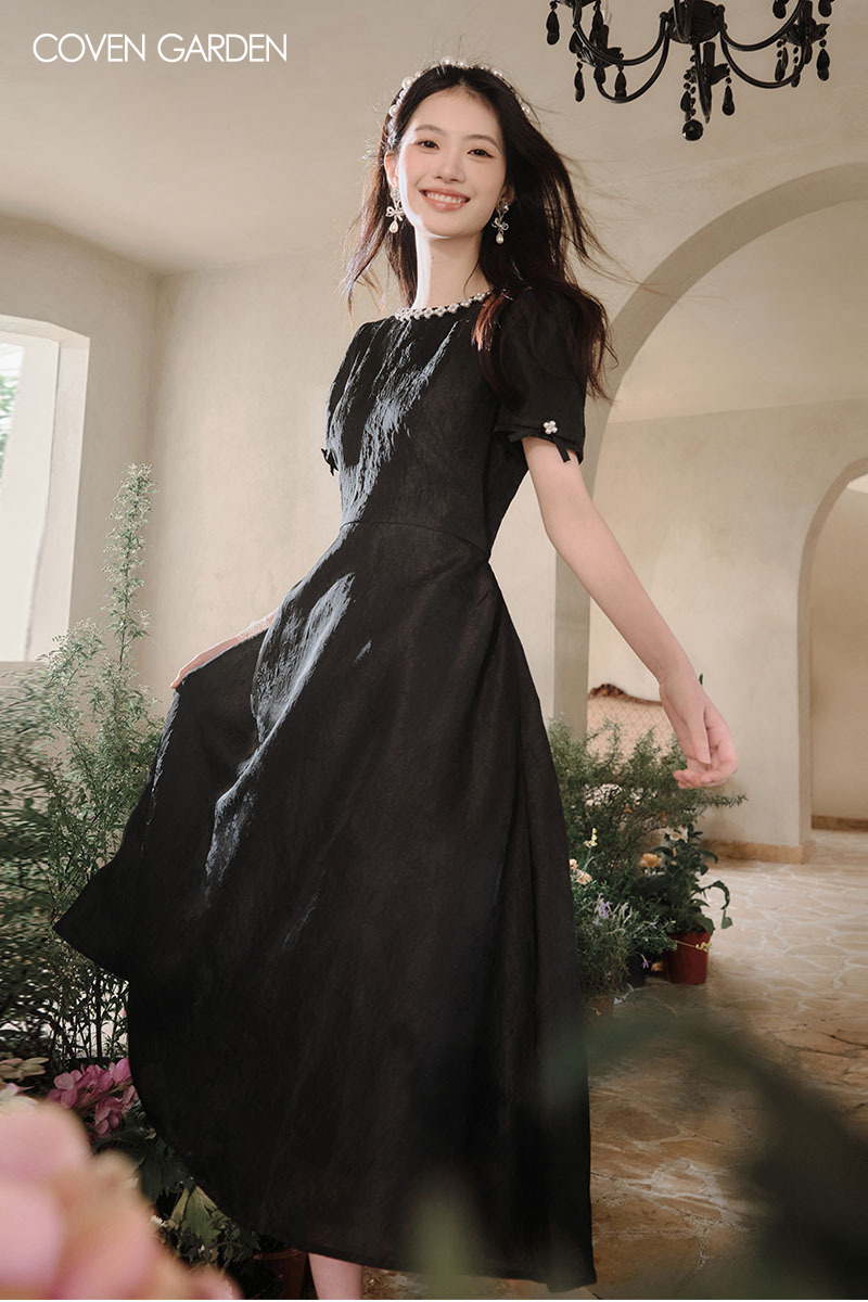 肌理感面料公主气质短袖连衣裙