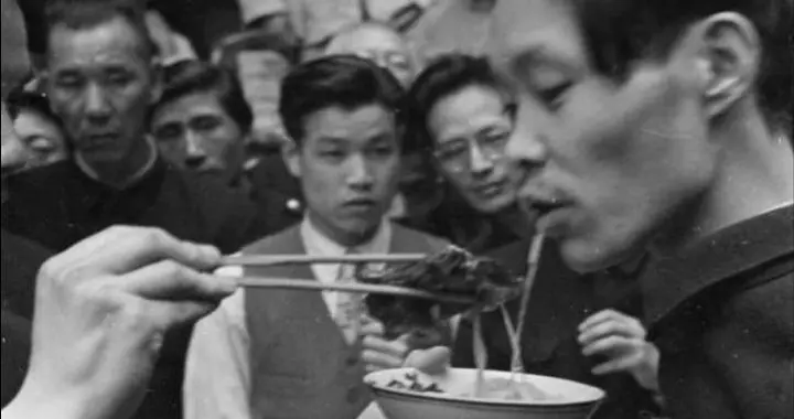 解放前我党一特工将被处决，房东送断头饭时悄声道：这饭要仔细吃