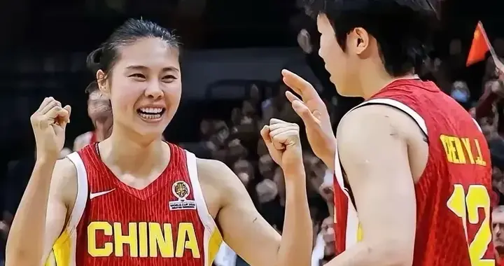 “局外人”杨力维，勇敢且“委婉”地说了句真话