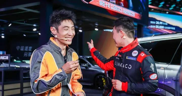 领克03+TCR燃情车展，撒贝宁解锁中国赛车热血故事