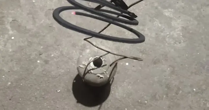 一款自制烧蚊香架简单实用