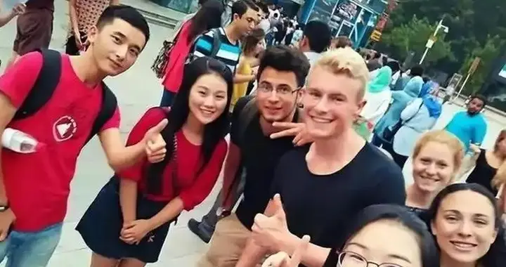 美国绞尽脑汁对付中国，转头才发现，比我国更可怕的事还没解决