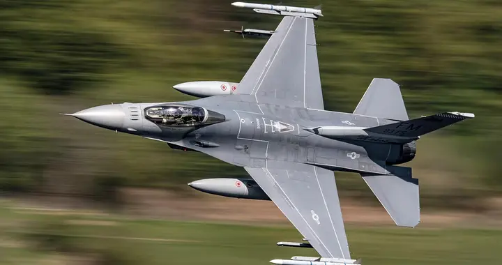 两发导弹击落F-16！俄罗斯S-300再立战功，枭龙含金量还在上升？