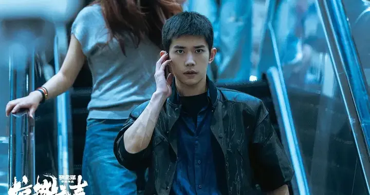 冲着宋佳和张译来，却被37岁男二惊艳！《惊蛰无声》隐藏王者出圈