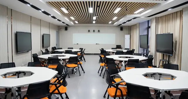 某技师学院实训室安全管理办法