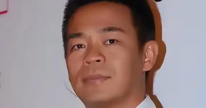 得罪杨坤被乐坛排挤15年，孙浩被张嘉益带红，凭《主角》重返央视