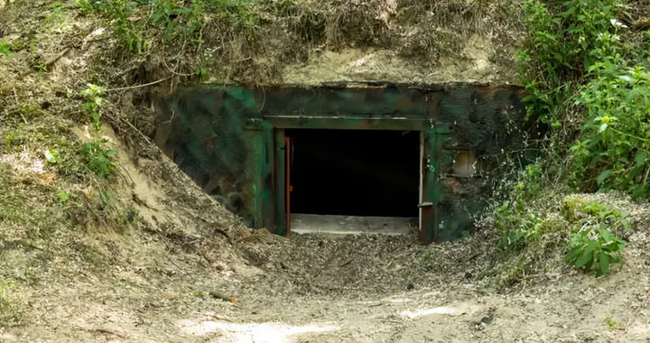 导弹满天飞该往哪躲？国家早已划好“安全区”，3个保命技巧记牢