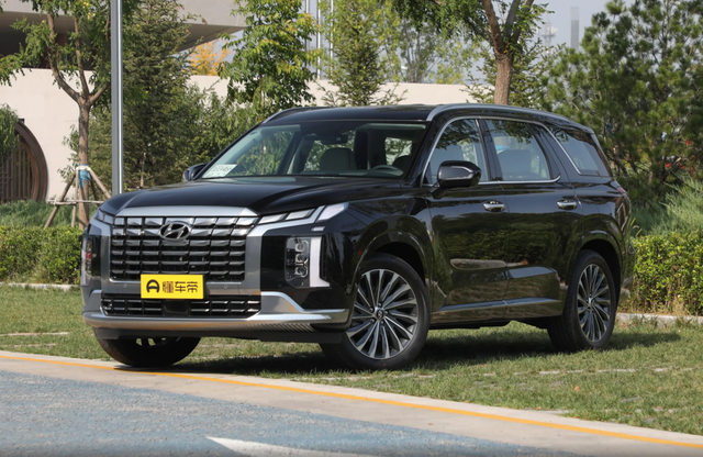 V6引擎配7座，车宽近2米，气场胜过汉兰达，5米级家用好SUV