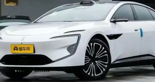 新阿维塔12，华为+宁德时代+长安，豪华家庭轿跑就看TA