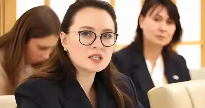 基辅军火库轰然爆炸之后，乌克兰总理为何匆忙递交辞呈